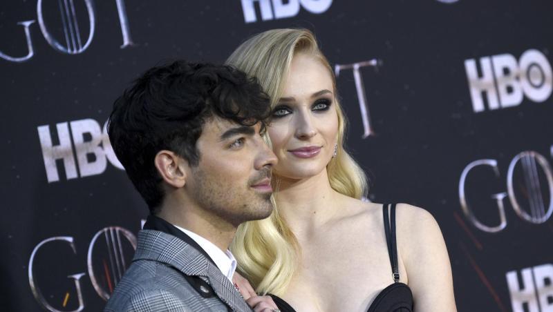 Joe Jonas und Sophie Turner haben noch einmal Hochzeit gefeiert. Joe Jonas und Sophie Turner haben noch einmal Hochzeit gefeiert.