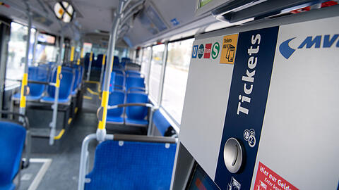 Welche Veränderungen bringt das 9-Euro-Ticket? Die TU München möchte das mit einer Studie herausfinden.