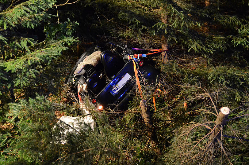 Tödlicher Unfall bei Mühldorf am Inn - die Bilder