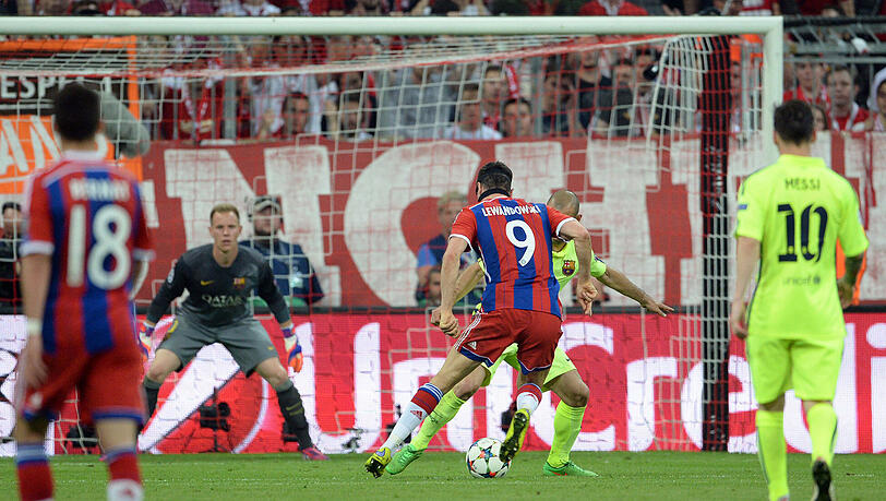 Es hat nicht gereicht - trotz drei Bayerntreffern, scheitert der FC Bayern im Halbfinale der Champions League. Es hat nicht gereicht - trotz drei Bayerntreffern, scheitert der FC Bayern im Halbfinale der Champions League.