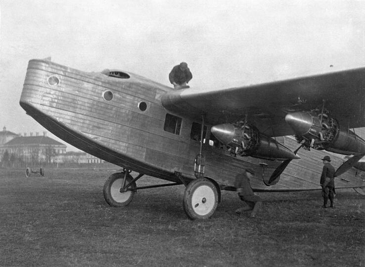 Alte Fotografien zeigen die FLugzeuge: Foto: Deutsches Museum