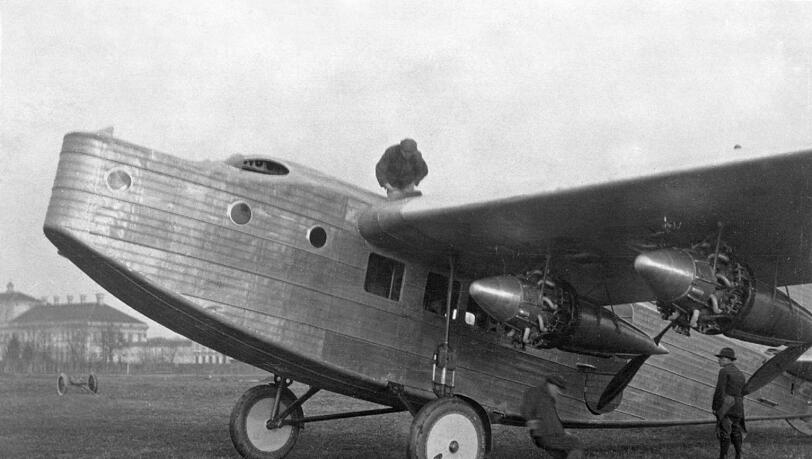 Alte Fotografien zeigen die FLugzeuge: Foto: Deutsches Museum