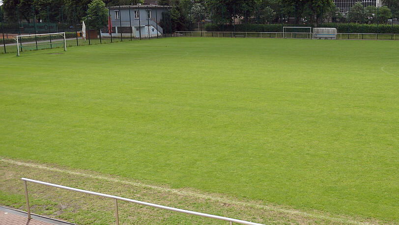 Beim Amateurspiel in München ist es zu dem Gewaltausbruch gekommen. Der Gäste-Keeper musste in eine Klinik eingeliefert werden. (Symbolbild) Beim Amateurspiel in München ist es zu dem Gewaltausbruch gekommen. Der Gäste-Keeper musste in eine Klinik eingeliefert werden. (Symbolbild)