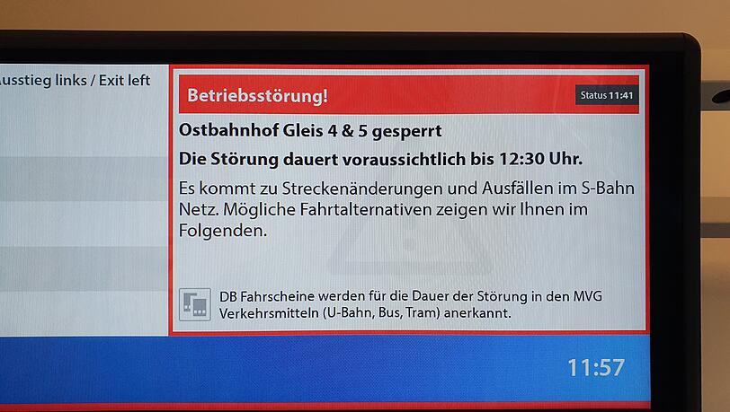 Auf den Anzeigen in den S-Bahnen werden mehr Informationen in Echtzeit gezeigt. Auf den Anzeigen in den S-Bahnen werden mehr Informationen in Echtzeit gezeigt.