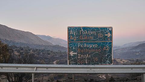 Auf Kreta kamen bislang zwei Feuerwehrleute ums Leben.