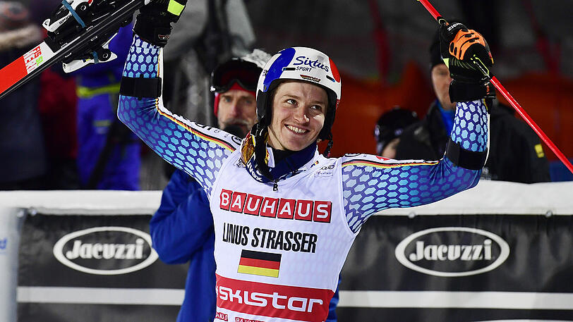 Linus Straßer nach seinem Weltcup-Sieg in Stockholm.