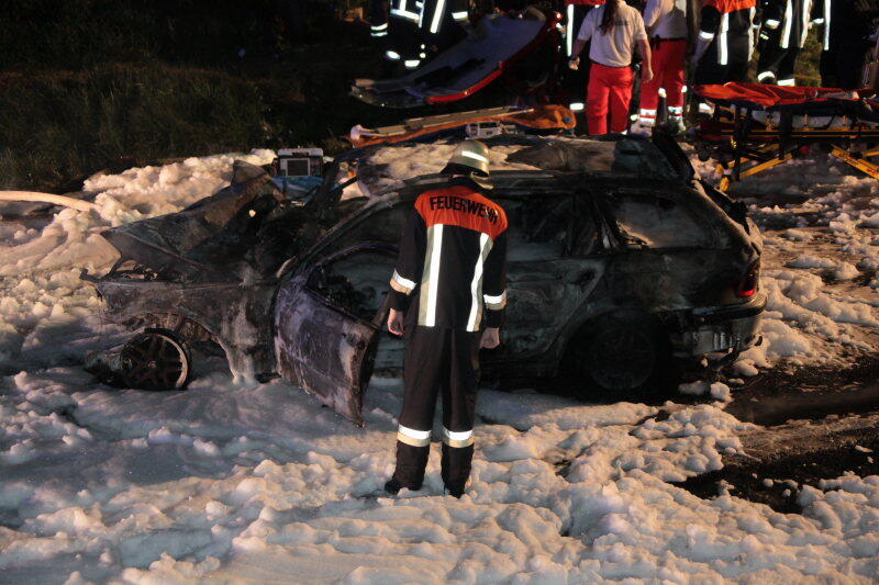 Die Bilder vom Auffahrunfall zwischen Gangkofen und Frontenhausen.