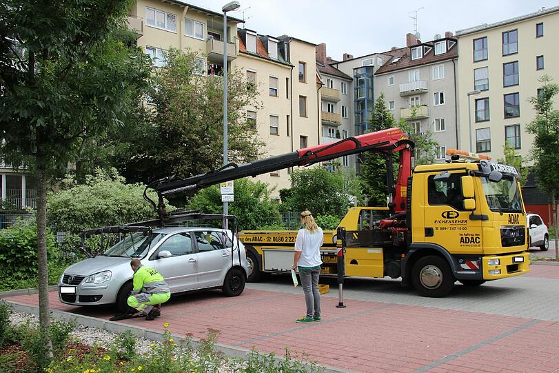 Bilder vom Tatort auf dem Lidl-Parkplatz in der Westendstraße.
