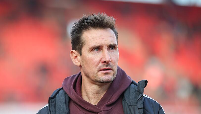 Steht mit seinem Team unter Druck: FCN-Trainer Klose. (Archivbild)