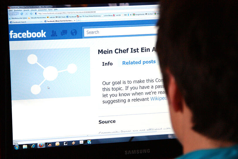 Schnell man schauen, was Facebook bietet? Besser nicht während der Arbeitszeit! Private Nutzung ist in den meisten Betrieben nicht gestattet.