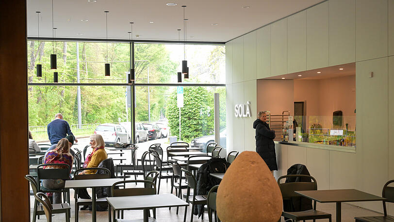 Im Eingangsbereich des Museums wird es in Zukunft etwas anders aussehen. Aber gemütlich sitzen und Kaffee trinken kann man schon. Im Eingangsbereich des Museums wird es in Zukunft etwas anders aussehen. Aber gemütlich sitzen und Kaffee trinken kann man schon.