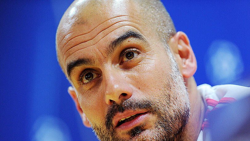 Es war die erste Pressekonferenz mit Pep Guardiola seit Bekanntgabe seines Abschieds vom FC Bayern im Sommer. Es war die erste Pressekonferenz mit Pep Guardiola seit Bekanntgabe seines Abschieds vom FC Bayern im Sommer.