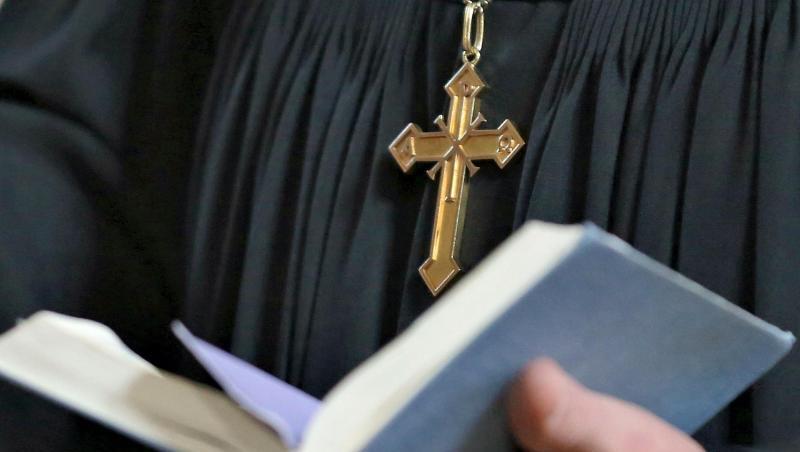 Die Corona-Krise hat Einfluss auf alle Teile der Gesellschaft, auch auf die Gottesdienste. Die Corona-Krise hat Einfluss auf alle Teile der Gesellschaft, auch auf die Gottesdienste.