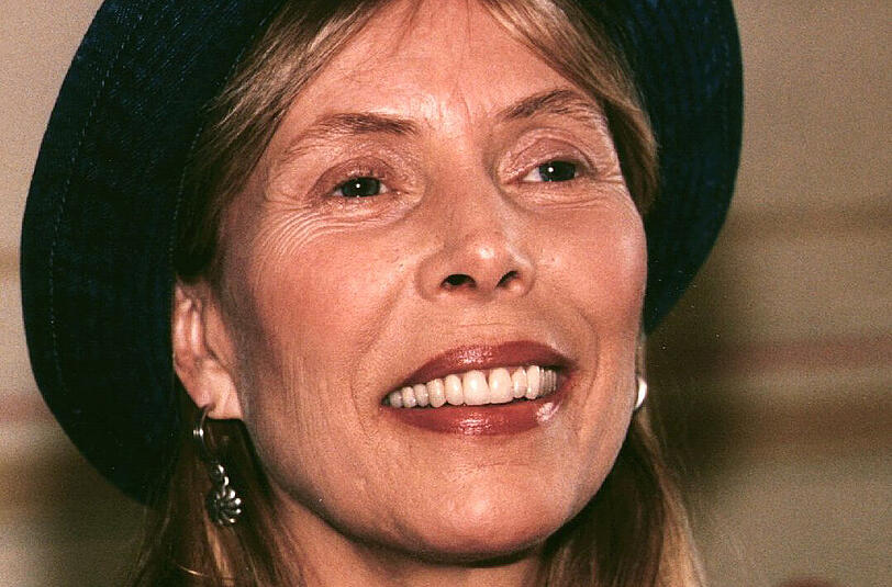 Joni Mitchell war Ende März in ein Krankenhaus in Los Angeles gebracht und auf der Intensivstation behandelt worden.