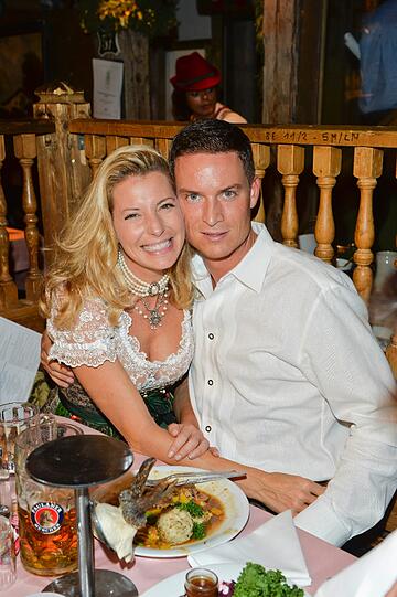 Giulia Siegel mit Freund Frank Buechtmann.