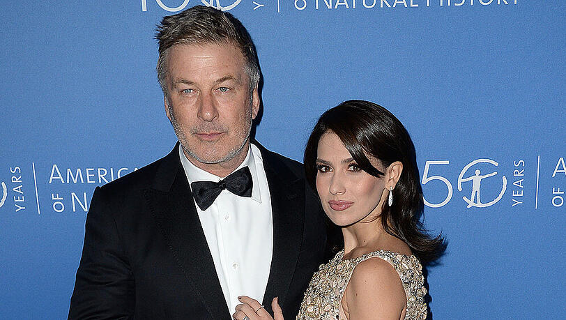 Alec und Hilaria Baldwin zu Gast auf einer Gala in New York Alec und Hilaria Baldwin zu Gast auf einer Gala in New York