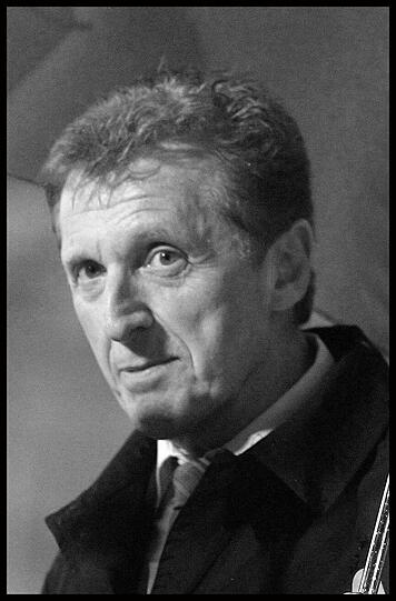 Manfred Amerell (25.02.1947 - 11.12.2012): Er war in den 70er Jahren Geschäftsführer beim TSV 1860, wurde als einer der profiliertesten Bundesliga-Schiedsrichter bundesweit bekannt und war Schiedsrichter-Sprecher. Bekanntheit erlangte er auch durch einen langwierigen Rechtsstreit mit Ex-DFB-Präsident Theo Zwanziger.
