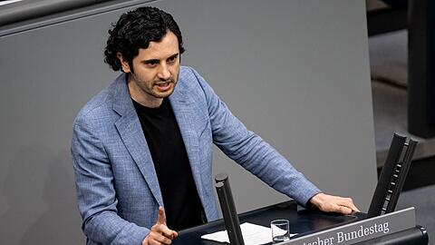 Hakan Demir (SPD) sagt: Deutschland muss sein Versprechen einlösen. (Archivbild)
