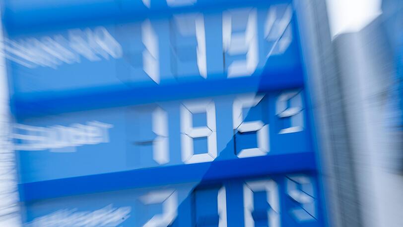 Die SPD-Seeheimer werfen Tankstellen vor, ihre Preise unbegr&uuml;ndet zu erh&ouml;hen.