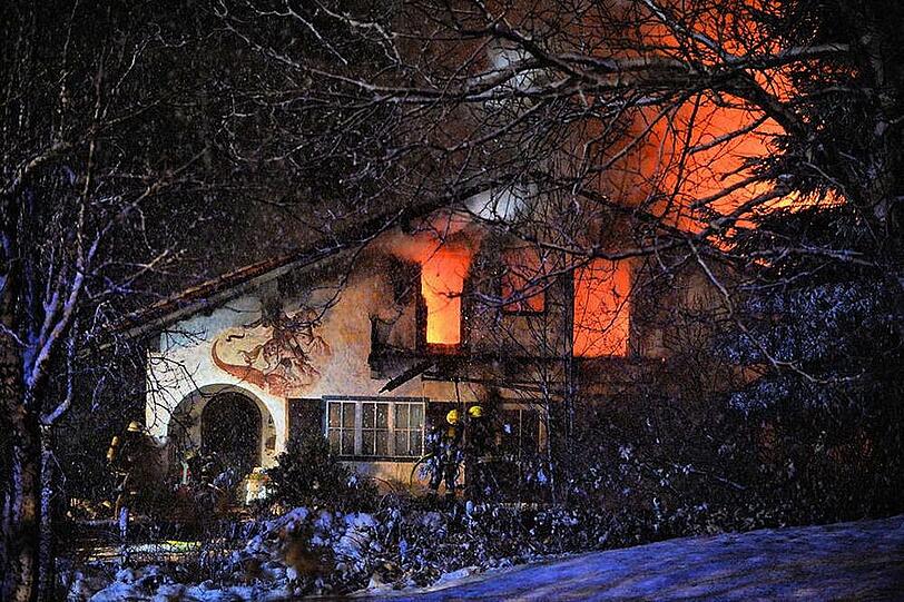 Wohnhausbrand in Unterwössen: Die Bilder vom Einsatz