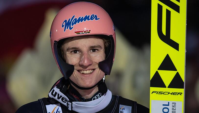 Der 27-jährige Oberstdorfer ist aktuell der beste DSVAdler und belegte bei der Vierschanzentournee 2019/2020 den 3. Platz. Der 27-jährige Oberstdorfer ist aktuell der beste DSVAdler und belegte bei der Vierschanzentournee 2019/2020 den 3. Platz.