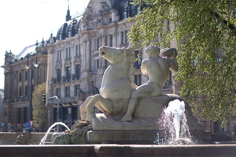 Münchens prächtigstes Wasserspiel: der Wittelsbacherbrunnen.