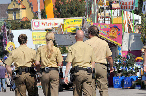 Polizeibeamte auf dem Oktoberfest (Symbolfoto)