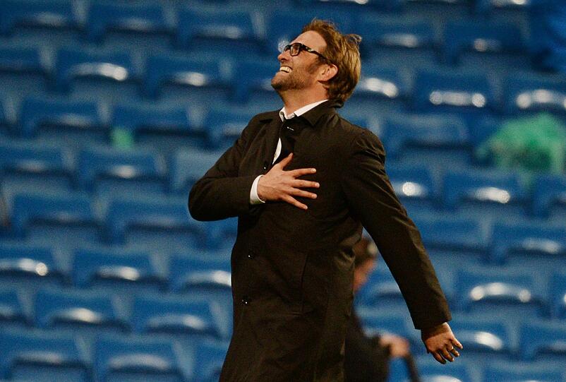 Jürgen Klopp: 100 Prozent. Dauer-Theater mit Schiedsrichtern und Gegnern (zuletzt Gisdol), wilde Fuchteleien an der Seitenlinie, Grimassen am Fließband. Es geht auf die Zielgerade, Klopp ist unter Vollstrom und bereits auf Final-Temperatur.