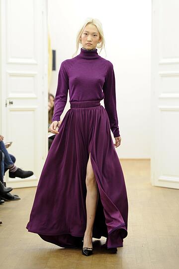 Models präsentieren die neue Herbst/Winter-Kollektion von Escada