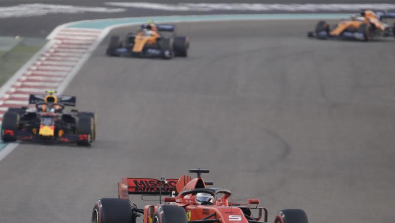 Das letzte Rennen der Saison bringt Sebastian Vettel nur Rang fünf. Das letzte Rennen der Saison bringt Sebastian Vettel nur Rang fünf.