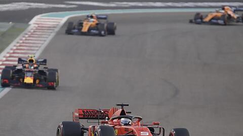 Das letzte Rennen der Saison bringt Sebastian Vettel nur Rang fünf.