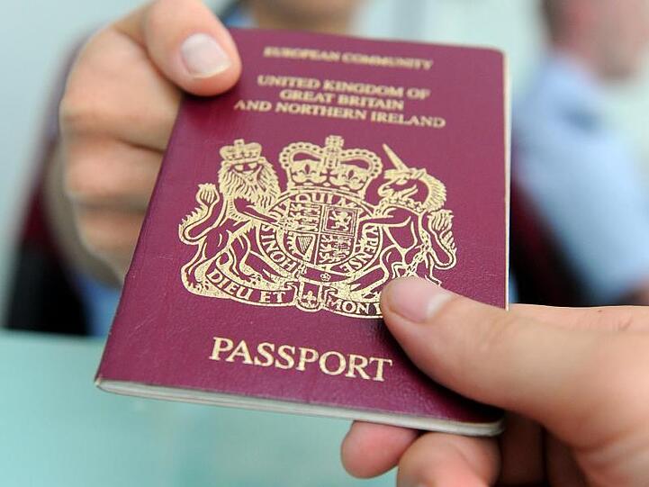 Trotz der Brexit-Verschiebung fehlt auf den neuen britischen Pässen bereits die Bezeichnung "Europäische Union".