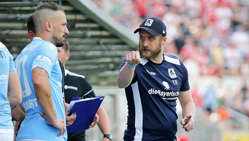 Leader und Trainer: Timo Gebhart (li.) und Daniel Bierofka beim TSV 1860. Leader und Trainer: Timo Gebhart (li.) und Daniel Bierofka beim TSV 1860.