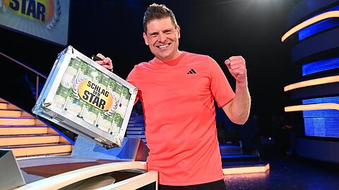 Jan Ullrich gewinnt das Duell gegen Sven Hannawald bei "Schlag den Star".