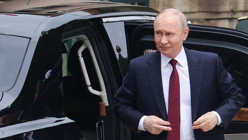 Wladimir Putin versteht es offenbar, die gegen Russland verhängten Sanktionen mittels Kryptowährungen zu umgehen. Wladimir Putin versteht es offenbar, die gegen Russland verhängten Sanktionen mittels Kryptowährungen zu umgehen.