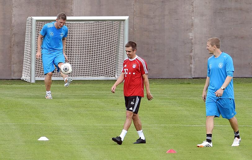 Bastian Schweinsteiger, Philipp Lahm und Manuel Neuer absolvierten am Dienstag eine Trainingseinheit an der Säbenerstraße.