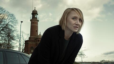 "Solo f&uuml;r Weiss: Blackout": Nora Weiss (Anna Maria M&uuml;he) wird klar, dass ihr L&uuml;gengeb&auml;ude langsam zusammenbricht.