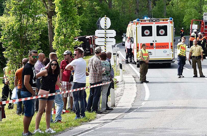 Weitere Bilder vom Unfall bei der Oldtimer-Rally