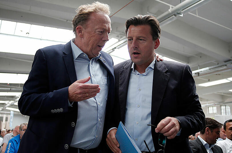 Präsident Peter Cassalette und Trainer Kosta Runjaic