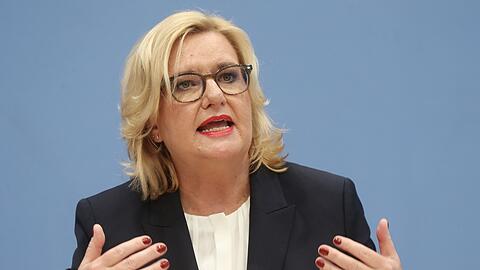 "Ich bin vorsichtig optimistisch, dass es vorangeht. Ich nehme schon Verbesserungen wahr", sagt Eva Högl (SPD).