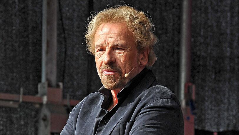 Thomas Gottschalk ist an Krebs erkrankt. Thomas Gottschalk ist an Krebs erkrankt.