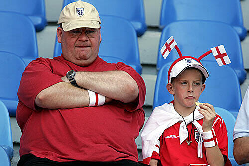 Am Dienstagabend trifft unsere Elf auf England, den Erzrivalen der deutschen Nationalmannschaft. Und diese Fans wollen wir nicht jubeln sehen!