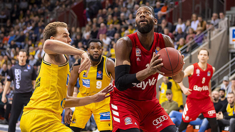 Seine 18 Punkte reichen nicht zum Sieg für Bayern: Greg Monroe (r.).