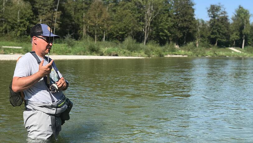 Hier geht er auf Forellen-Suche: Tom Kemmler ist Isarfischer und Angler-Ausbilder für die staatliche Fischerprüfung. Hier geht er auf Forellen-Suche: Tom Kemmler ist Isarfischer und Angler-Ausbilder für die staatliche Fischerprüfung.