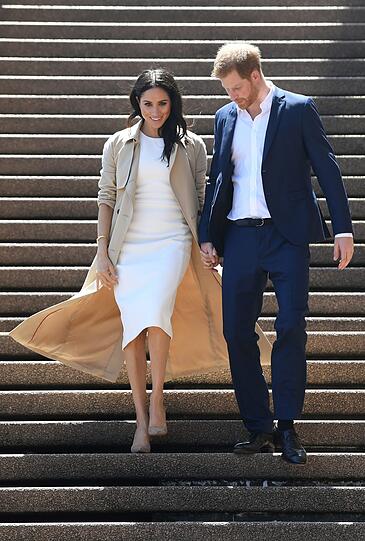 Prinz Harry und seine Frau Meghan auf ihrer ersten offiziellen gemeinsamen Auslandsreise seit der Hochzeit im Mai. Die beiden machen eine 16-tägige Tour durch Australien, Neuseeland, die Fidschi-Inseln und das Königreich Tonga.