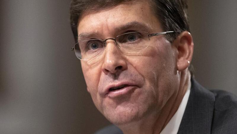 Der US-Senat hat Mark Esper als neuen Verteidigungsminister im Kabinett von Trump bestätigt. Der US-Senat hat Mark Esper als neuen Verteidigungsminister im Kabinett von Trump bestätigt.