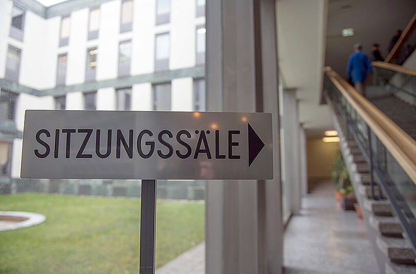 Das Landgericht in Weiden. Die Richter verurteilten den Angeklagten wegen versuchten Mordes, gefährlicher Körperverletzung und versuchter besonders schwerer Vergewaltigung.
