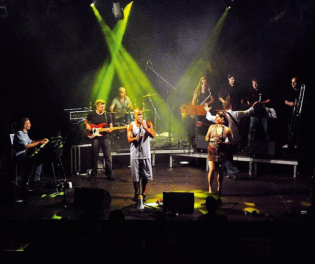 Die Band Jacuzzi.