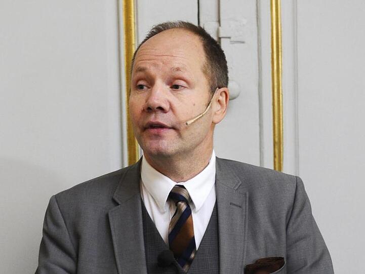 Peter Englund, damals ständiger Sekretär der Schwedischen Akademie, 2012 in Stockholm.