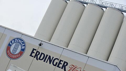 Der langj&auml;hrige Chef der Erdinger Wei&szlig;br&auml;u, Werner Brombach, ist einer Mitteilung des Unternehmens zufolge im Alter von 86 Jahren gestorben.